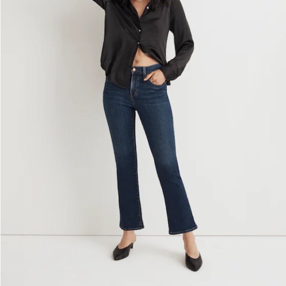 MADEWELL MID RISE KICK OUT STRETCH DENIM JEANS / DARK WASH / SIZE 30